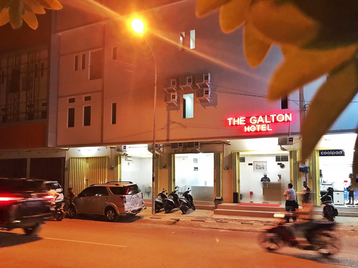 The Galton Hotel Baubau Buitenkant foto